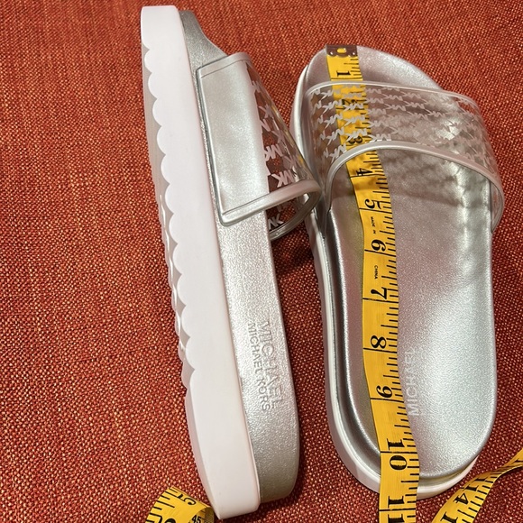 Michael Kors Monogram Platform Slides - Picture 7 of 9